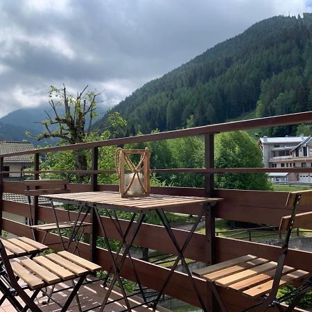 White Rock Apartment Ponte Di Legno Luaran gambar