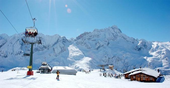 White Rock Apartment Ponte Di Legno Luaran gambar