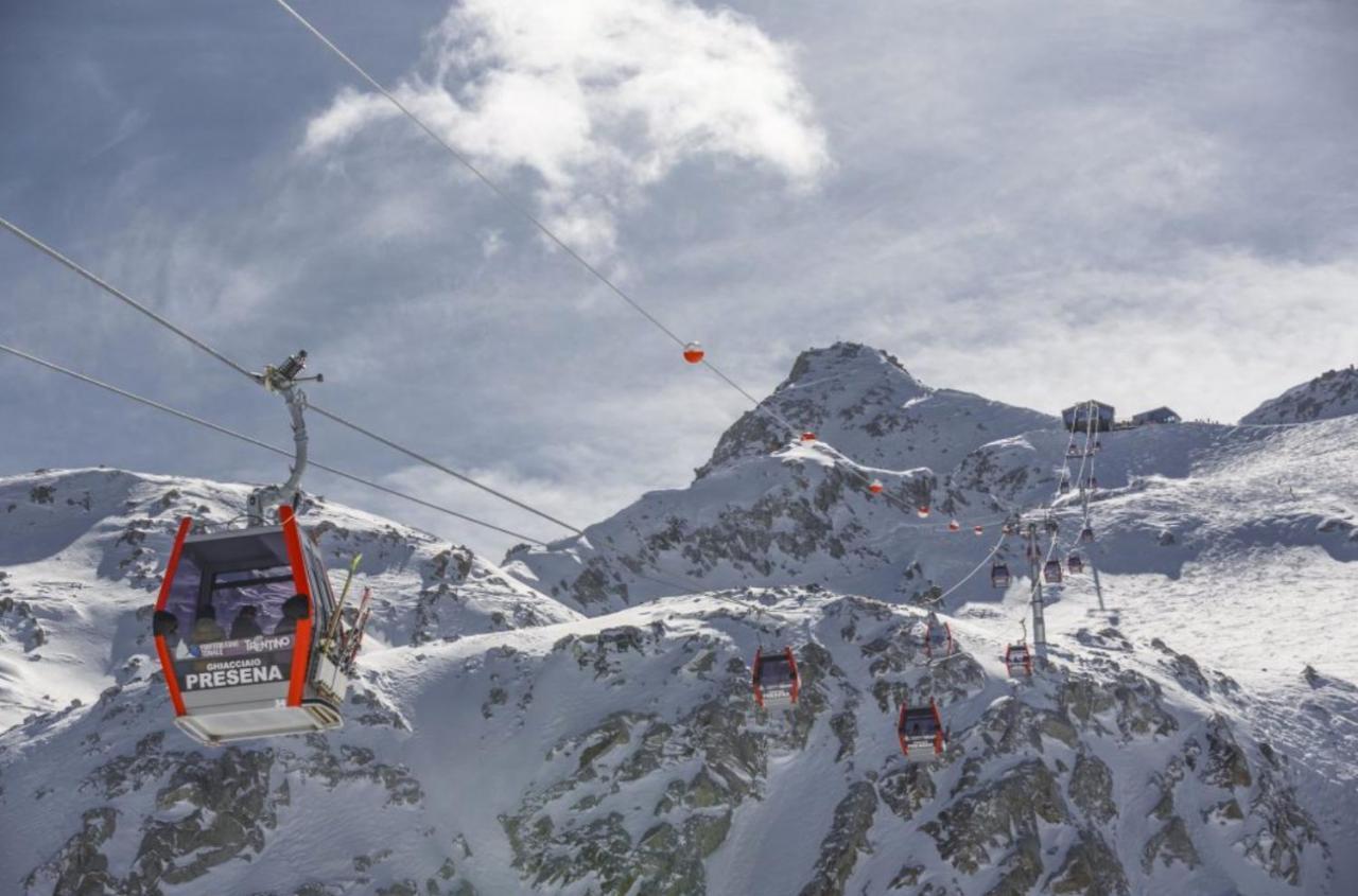 White Rock Apartment Ponte Di Legno Luaran gambar