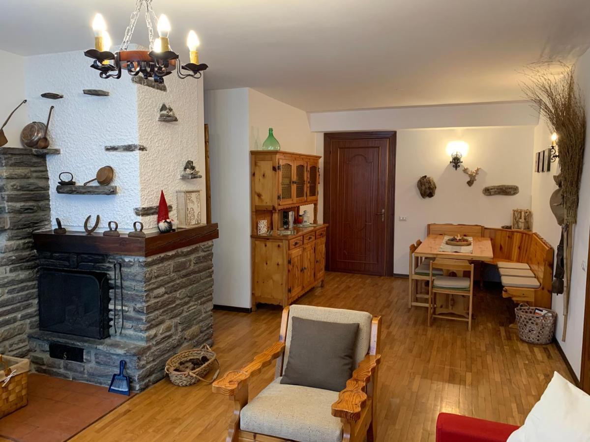 White Rock Apartment Ponte Di Legno Luaran gambar